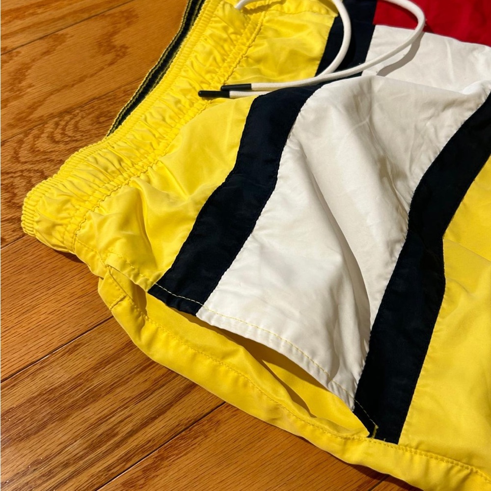 Tommy Hilfiger Men's Yellow Swim Shorts - Picture 4 of 7